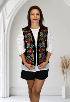 Vesta brodata cu model traditional Angi 16 imagine