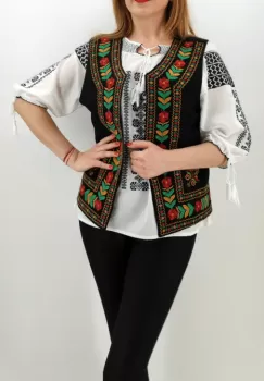 Vesta brodata cu model traditional Cerasela 2 imagine