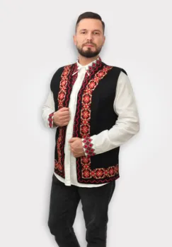 Vesta brodata Sergiu 8 imagine