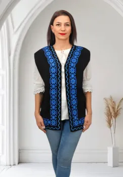 Vesta brodata traditional Angelica 10 imagine