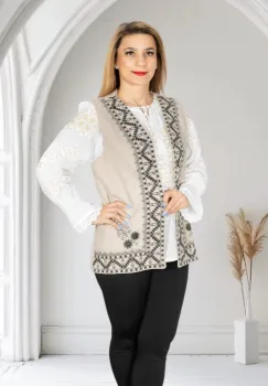 Vesta brodata traditional Angelica 13 imagine