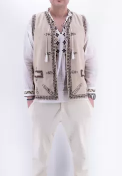 Vesta brodata Vasile 2 imagine