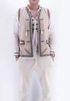 Vesta brodata Vasile 2 imagine