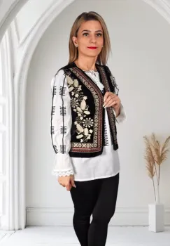 Vesta catifea 11 imagine