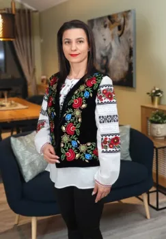 Vesta catifea 7 imagine