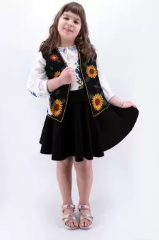 Vesta traditionala fetite Floarea Soarelui imagine