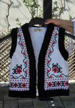 Vesta traditionala universala copii 15 imagine