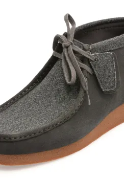Ghete CLARKS gri, WALLABEE EVO BT, din piele intoarsa imagine