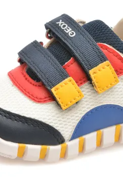 Pantofi sport GEOX albi, B3555C, din material textil imagine