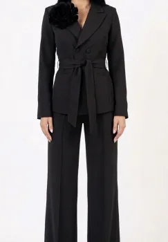 Compleu negru elegant format din doua piese si sacou cu design deosebit imagine