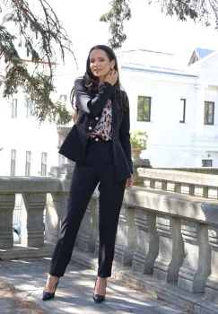 Pantaloni eleganti negri cu talie inalta imagine