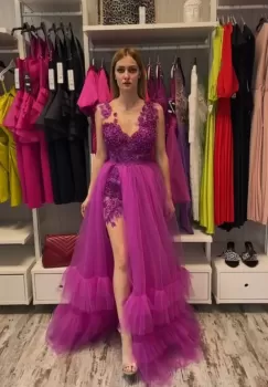 Rochie de ocazie din tull fucsia cu broderie florala 3D imagine