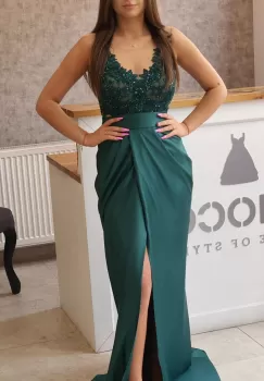 Rochie de ocazie lunga din tafta de culoare verde cu broderie in partea superioara imagine