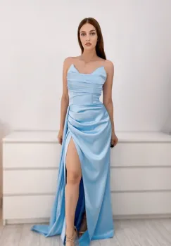 Rochie eleganta bleu cu slit pe picior si trena imagine