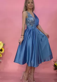 Rochie eleganta bleu vaporoasa cu broderie in partea superioara imagine