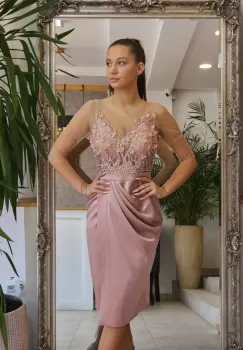 Rochie eleganta din tafta roz prafuit cu broderie pretioasa in pareta superioara imagine