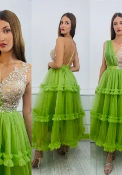 Rochie eleganta din tull cu broderie pretioasa si volane suprapuse imagine