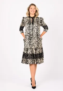 Rochie eleganta midi cu volan la baza si dantela imagine