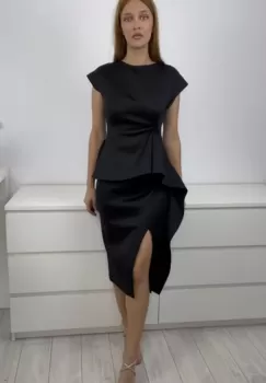 Rochie eleganta neagra conica cu slit pe picior imagine