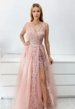 Rochie eleganta roz pudra cu broderie pretioasa in partea superioara imagine