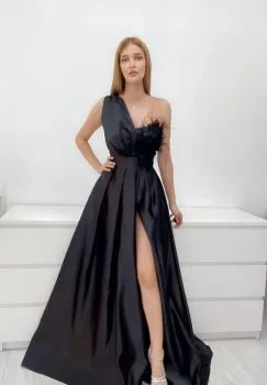 Rochie lunga de ocazie in tafta cu broderie florala si pene imagine