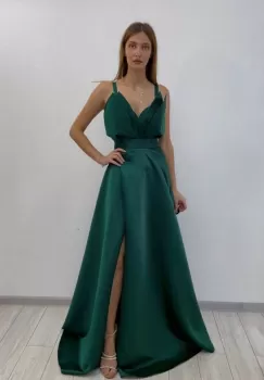 Rochie lunga verde din tafta cu design deosebit la bust si slit pe picior imagine