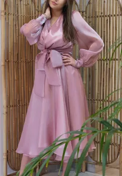 Rochie midi din organza de culoare roz prafuit imagine