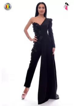 Salopeta neagra eleganta cu trena imagine