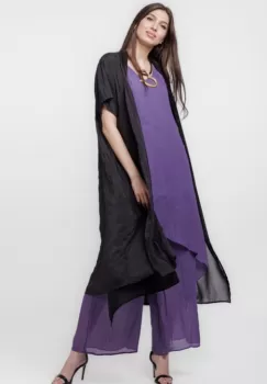 Blazer elegant, usor creponat, cu rever dublat cu voal negru imagine