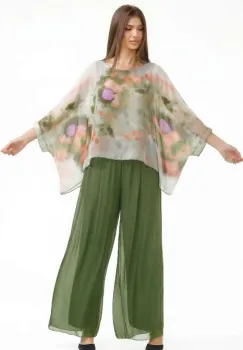 Bluza din matase si vascoza in colturi cu imprimeu verde pastel imagine