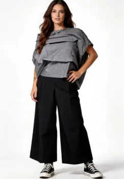 Bluza gri asimetrica statement cu volum arhitectural ,   Design modern imagine