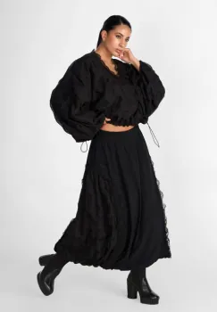 Bluza neagra oversize cu maneci fluture si dantela imagine