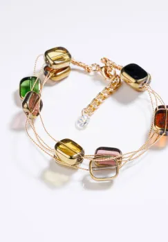 Bratara delicata cu elemente multicolore si metalice pe fire fine aurii imagine