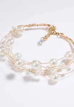 Bratara eleganta cu perle albe pe fire aurii fine imagine