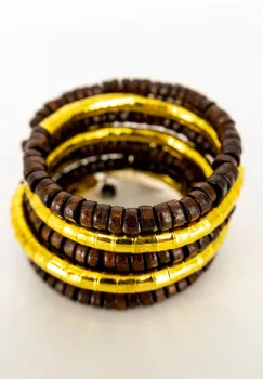 Bratara spiralata aurie  lemn exotic ,   accesoriu statement imagine