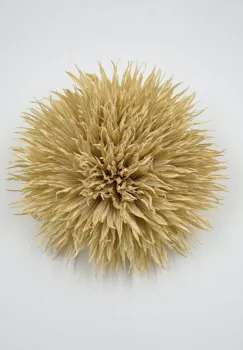 Brosa dama floare volumetrica bej imagine