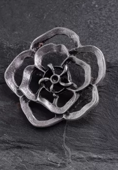 Brosa din ZAMAC sub forma de floare dubla cu cinci petale imagine