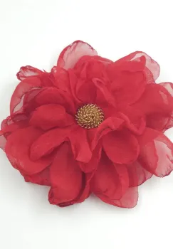 Brosa floare rosie cu diametru de 10 cm din voal matasos, cu clips pentru par imagine