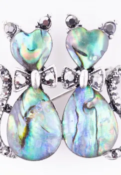 Brosa metalica argintie cu scoica naturala paua shell, pisicute cu pietricele argintii imagine