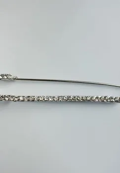 Brosa metalica argintie tip ac lung pietricele fine albe imagine