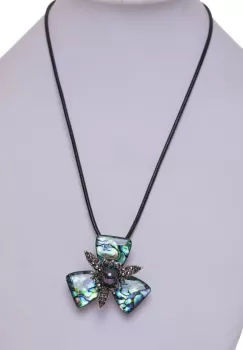 Brosa pandant metalica argintie cu scoica naturala paua shell, floare dubla cu petale si pietricele argintii imagine