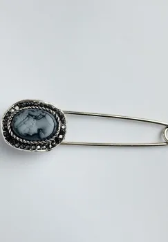 Brosa retro metalica argintie cu camee si pietricele alb-argintii, tip ac imagine