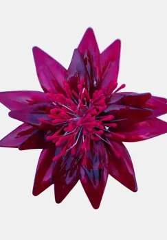 Brosa statement florala din rasina rosie si stamine rosii imagine