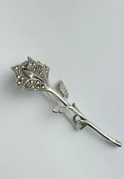 Brosa trandafir stilizat din argint 925 cu pietre foarte fine de marcasite imagine