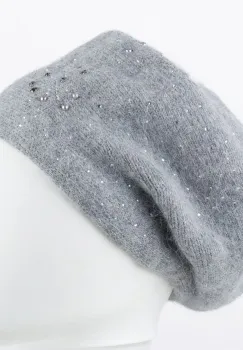 Caciula gri model tricotat cu perle si strasuri fine aplicate, dublata in interior imagine