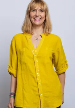 Camasa galbena din in cu paiete si dantela pe spate imagine