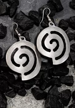 Cercei cu forma de melc stilizat cu diametru de 4 cm, din zamac imagine