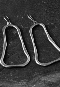 Cercei din ZAMAC rodiat cu forma de clopotel stilizat imagine