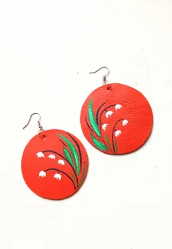 Cercei handmade din piele naturala corai ,pictati manual,cu lacramioare,unicat imagine