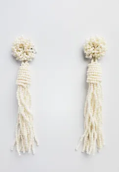 Cercei lungi in forma de ciucure cu margelute alb perlate imagine